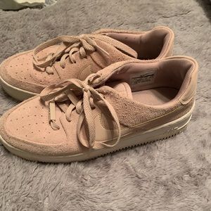 Light pink platformed air forces